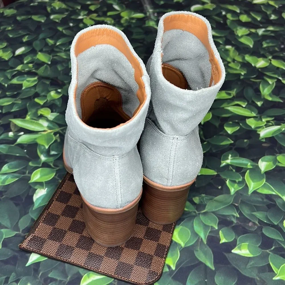 * Lucky brand gray suede ankle boots
